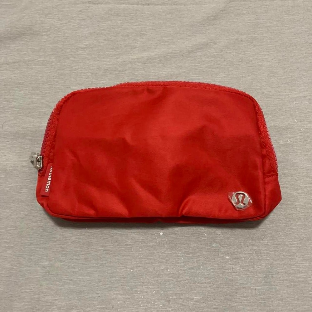 Lululemon Everywhere Belt Bag Red Adjustable Crossbody Fanny Pack Athleisure Bag